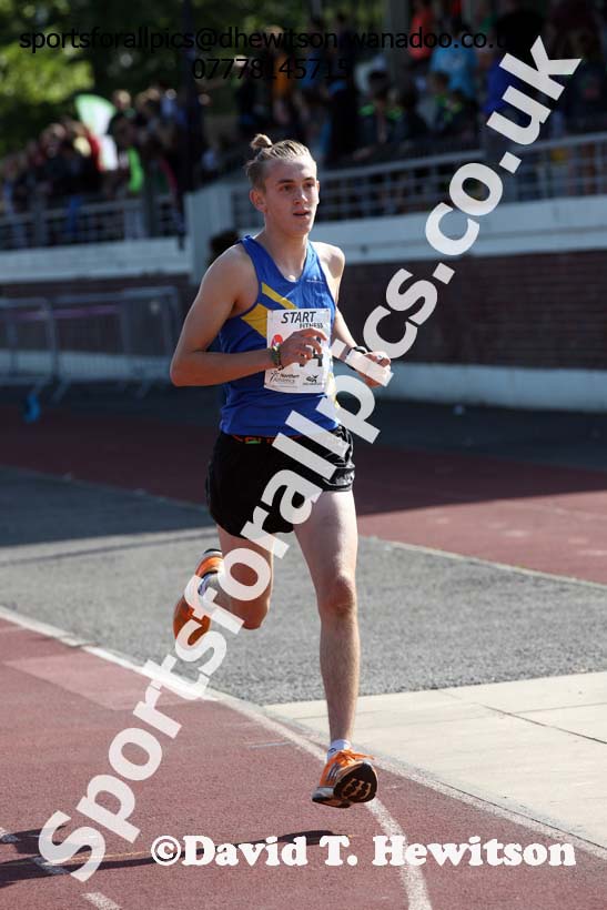 Mens under-17s, Northern Road Relays, Blackpool. Photo: David T. Hewitson/Sports for All Pics